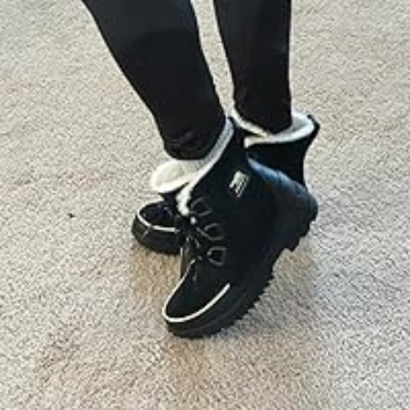 NWOT Sorel Tivoli IV Winter Boots 5.5 Black Firm Price - Picture 1 of 6